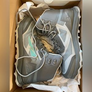 Altra Lone Peak All-Weather Mid Hiking Boot